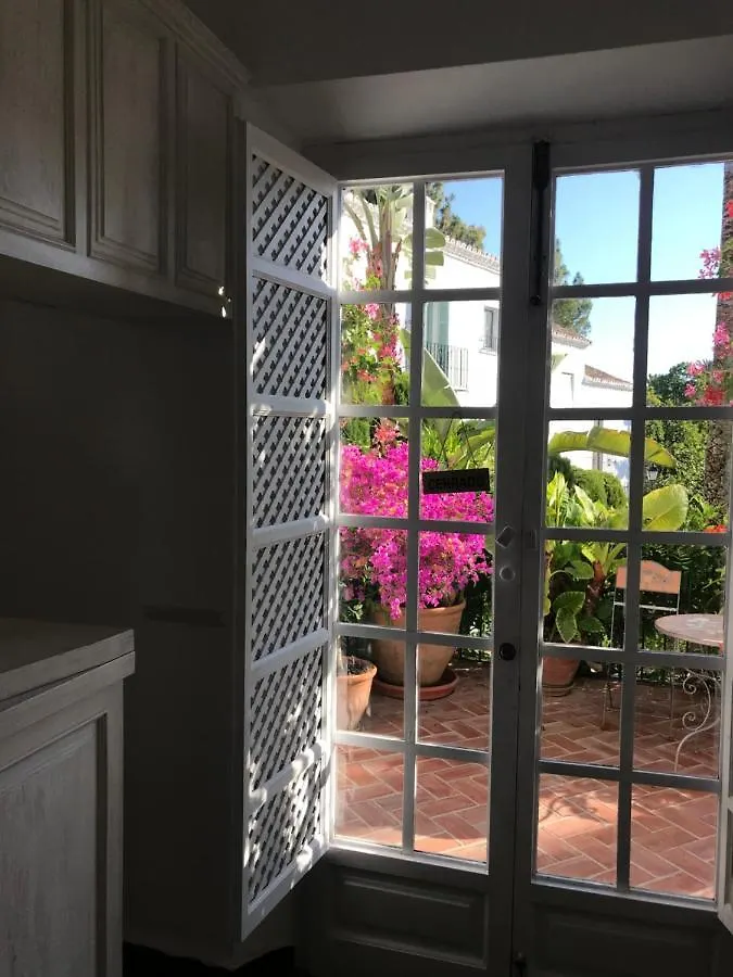Lovely Studio In Marbella Close To Puente Romano