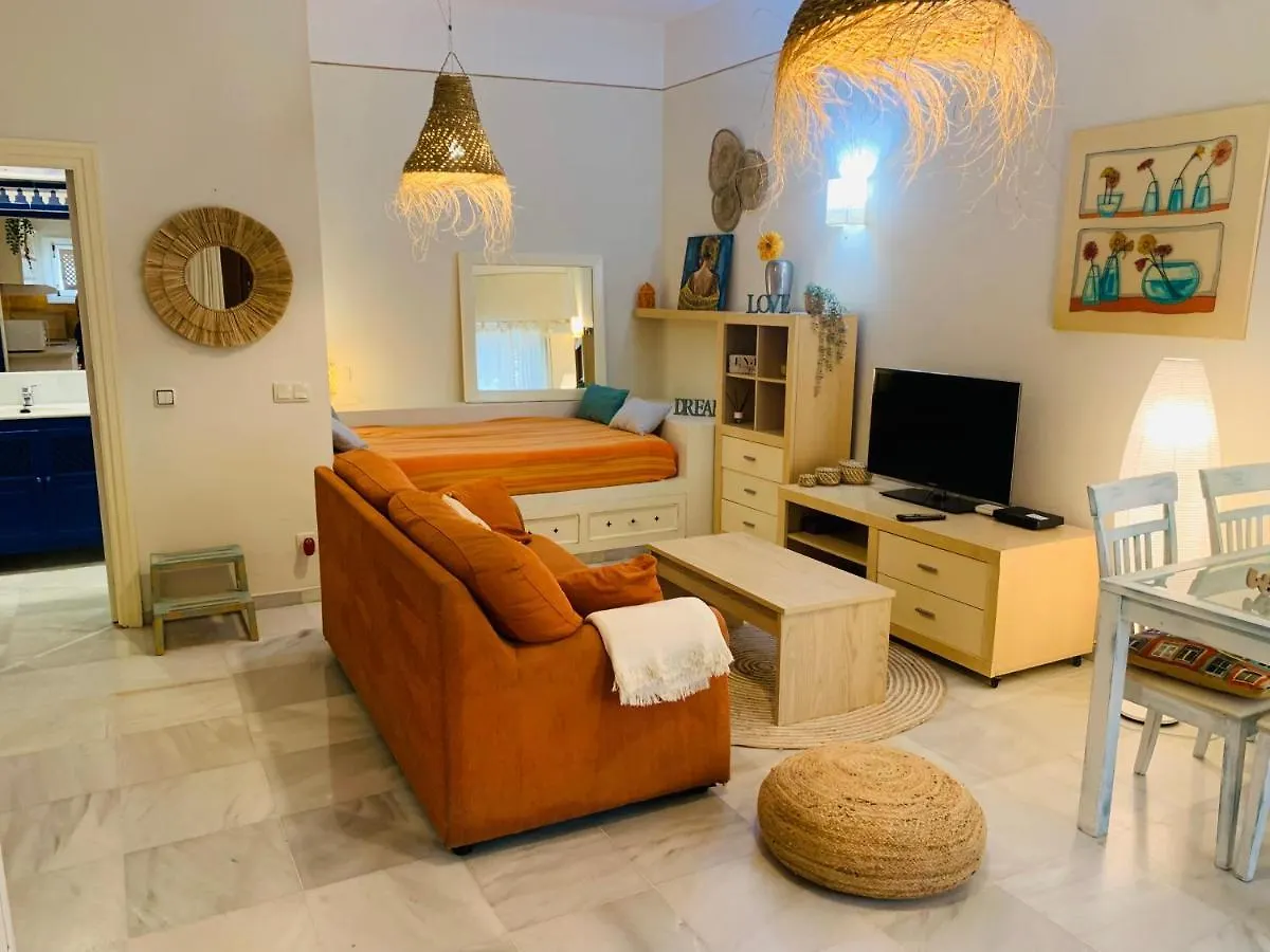 Lovely Studio In Marbella Close To Puente Romano Appartement