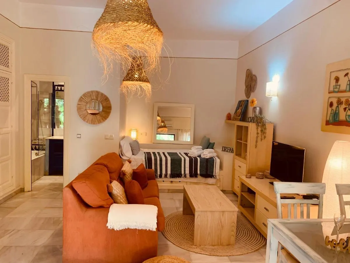 Appartement Lovely Studio In Marbella Close To Puente Romano Spanje