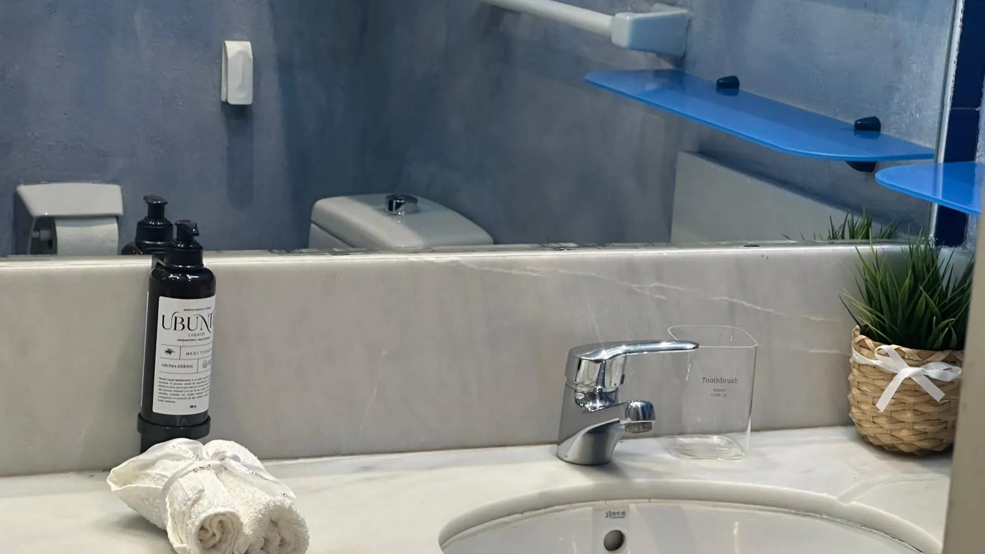 Lovely Studio In Marbella Close To Puente Romano 0*,  Spanje